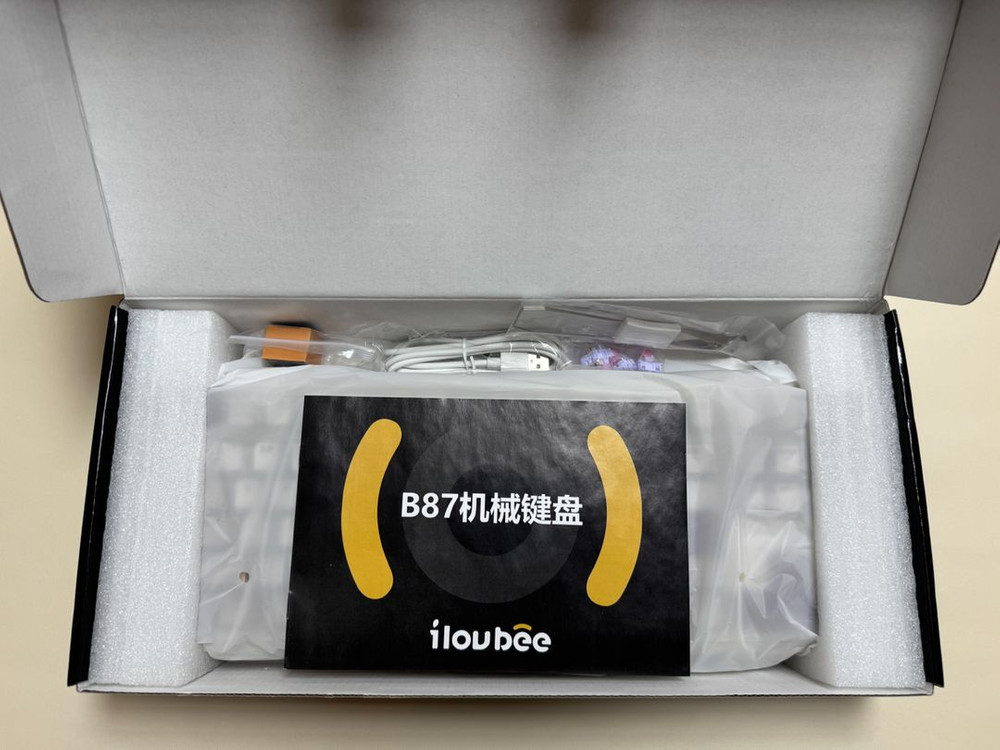 ilovbee B87 카이회퍼플축 텐키리스 기계식 키보드 이미지