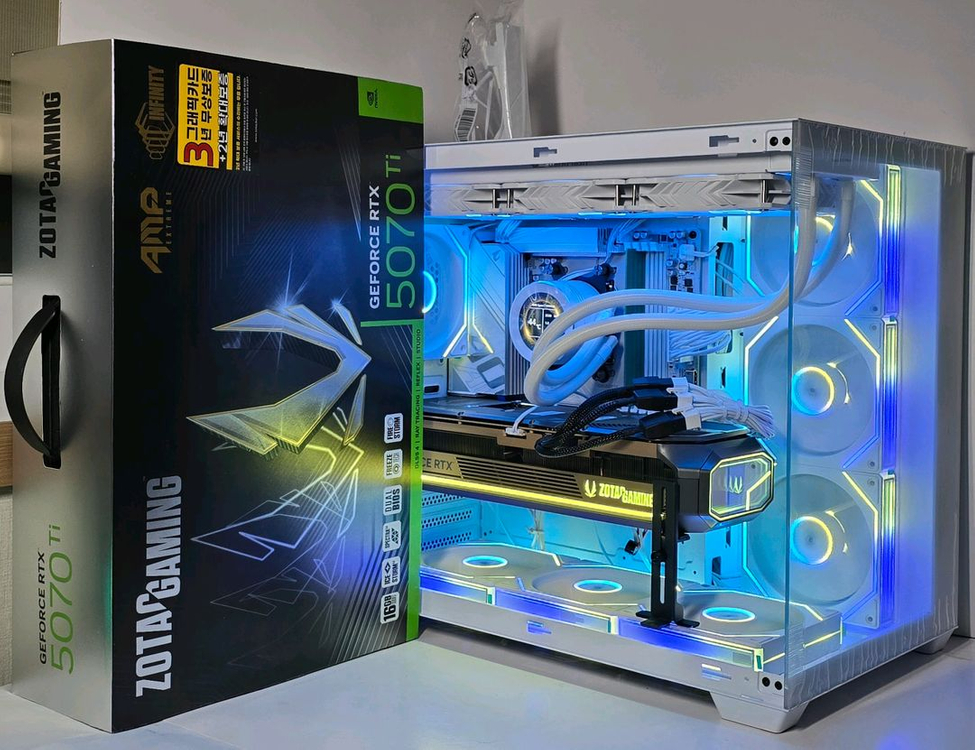 (새제품 수랭 화이트)9800X3D, RTX5070Ti, 32GB, 수랭쿨러, 850W GOLD,방송게이밍컴퓨터본체 이미지