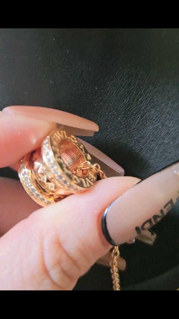 불가리 비제로원 락 목걸이 로즈골드 새상품 특가땡처리 이미지