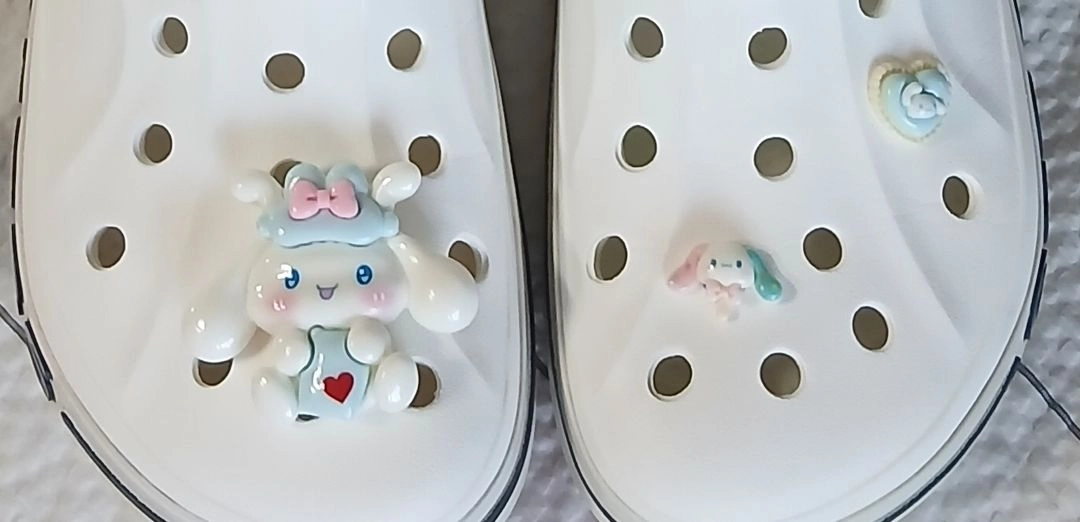 크록스정품 240 바야밴드 크록스 화이트 .지비츠 포함 이미지