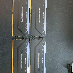 Corsair 커세어 RAM DDR4 8GB x 4ea 32GB 이미지