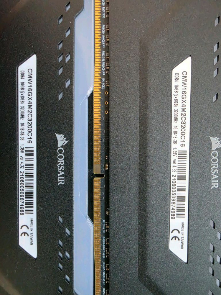 Corsair 커세어 RAM DDR4 8GB x 4ea 32GB 이미지