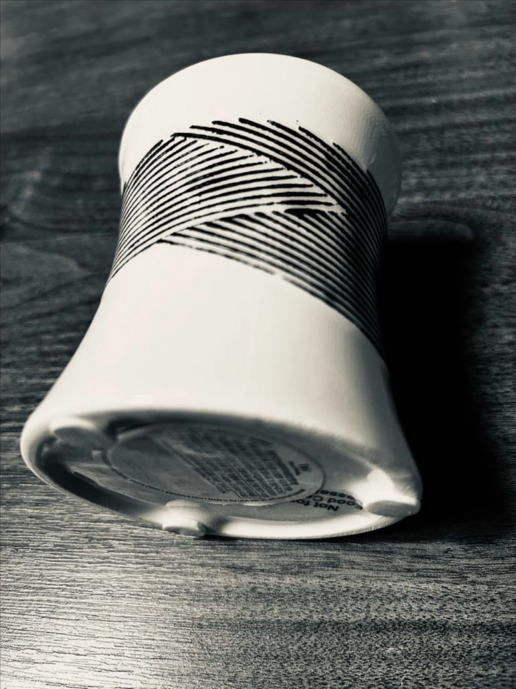 우드윅 캔들 6oz(142g)입니다. 이미지