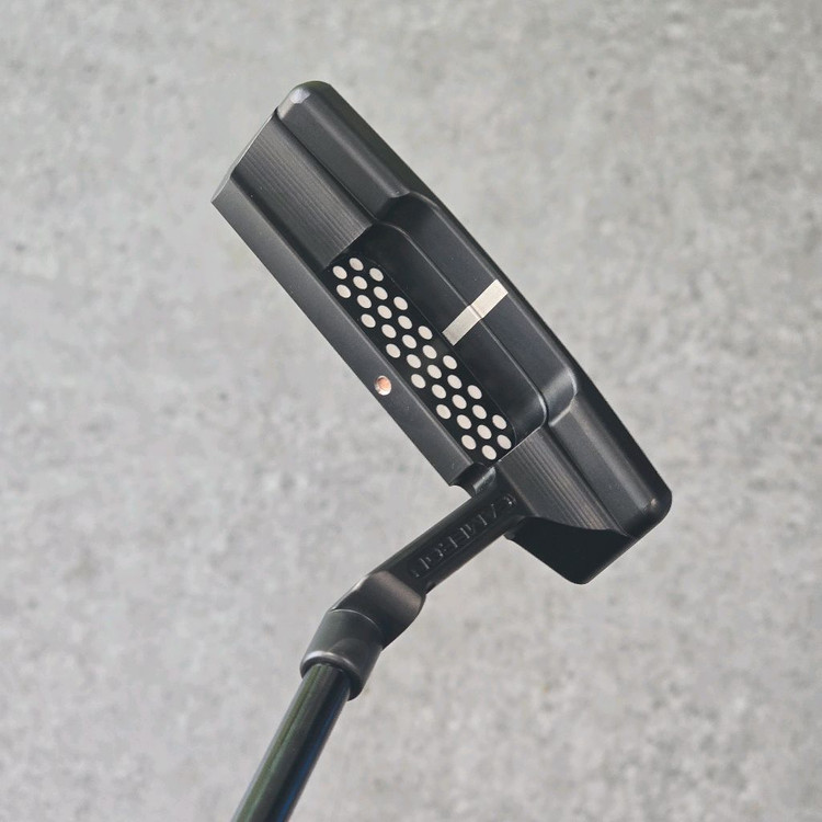 한정판 H25 스카티카메론 테릴리움 퍼터 이미지