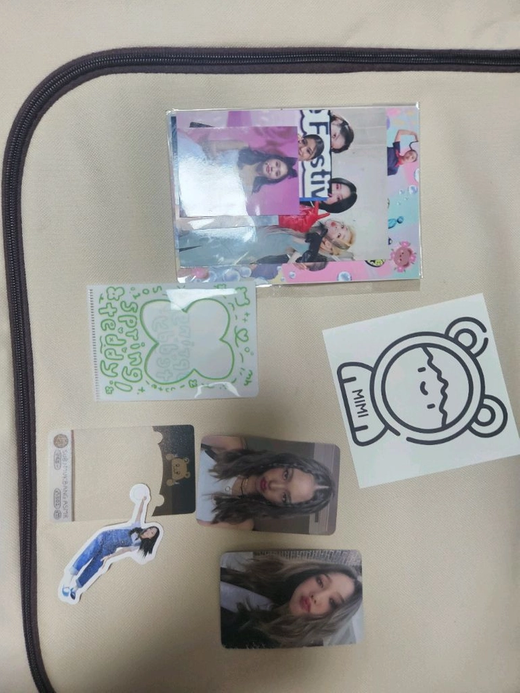 오마이걸 포카및 굿즈 이미지