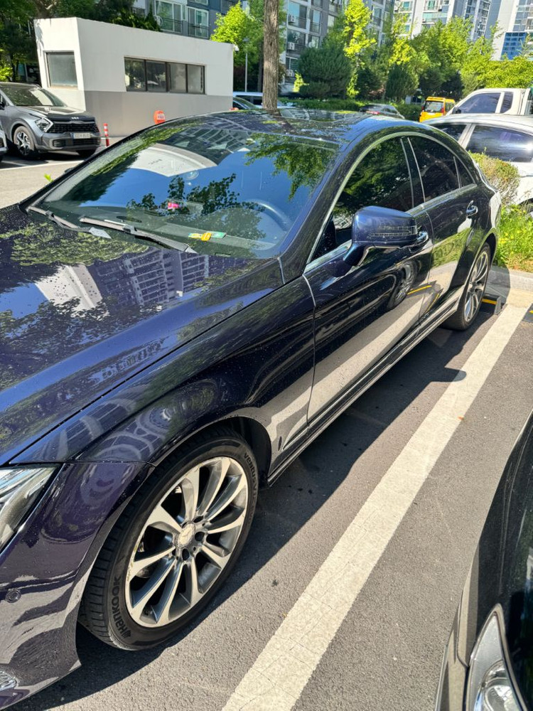 CLS250D 16년식 108,000km 다크블루 이미지