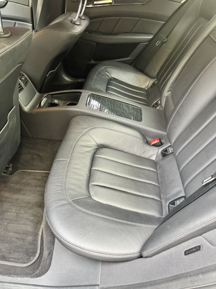 CLS250D 16년식 108,000km 다크블루 이미지