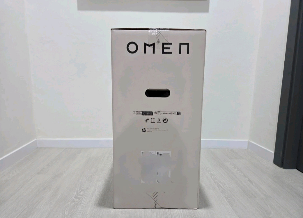 고사양 HP OMEN 45L 게이밍 컴퓨터 미개봉 팝니다. 이미지