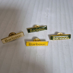 바버 Barbour 로고 핀뱃지 이미지