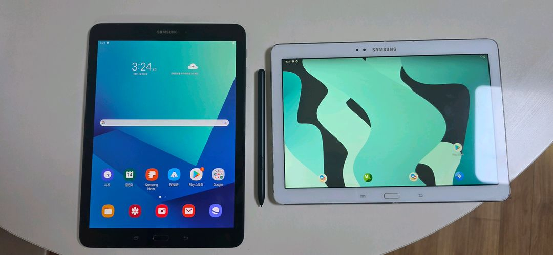 갤럭시탭 총2대 S3 + 노트10.1 이미지