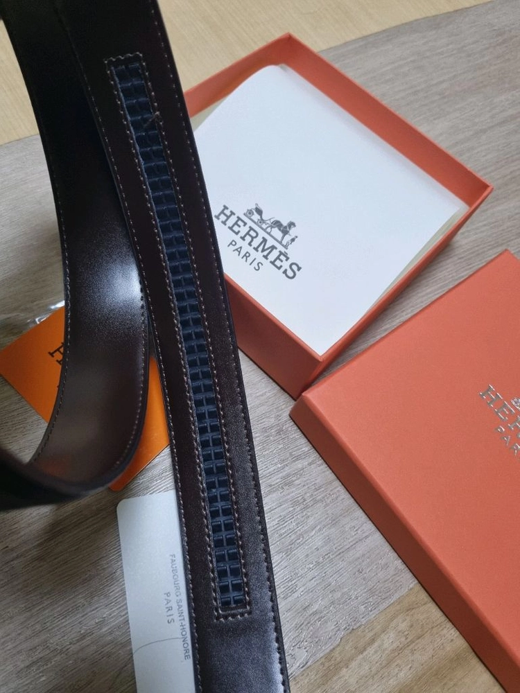 에르메스 오토메틱 자동벨트 팝니다 새것입니다 허리 25에서40까지 가능합니다 이미지