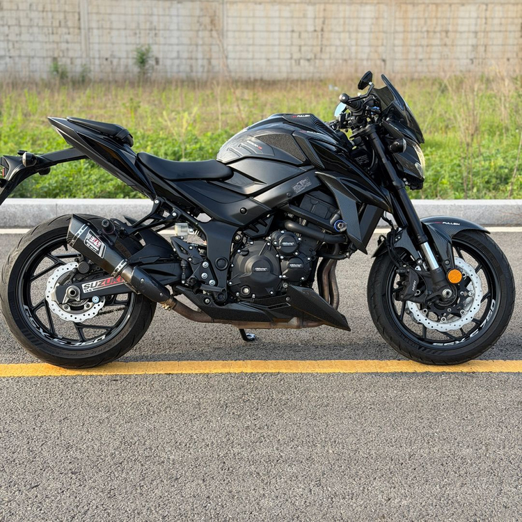 초특가)스즈키GSXS750 18년식 머플러 요시무라 구변O 저렴히판매합니다 이미지