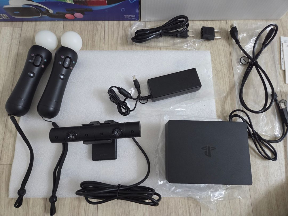 sony PS4PRO VR 메가 팩(게임4개 포함) 팝니다. 이미지