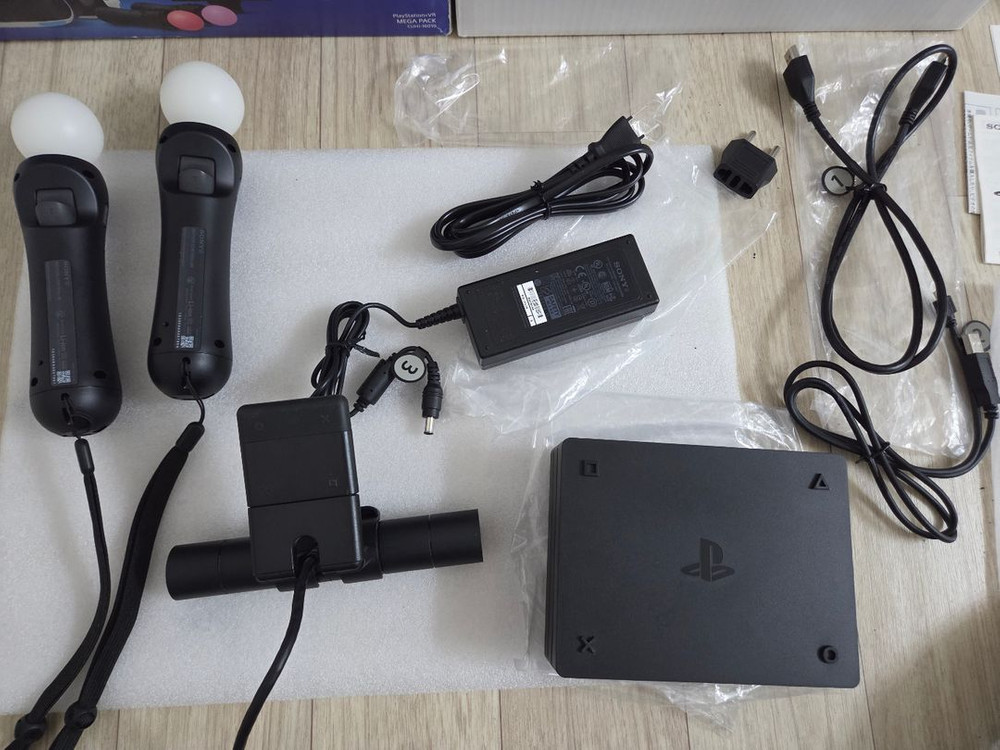 sony PS4PRO VR 메가 팩(게임4개 포함) 팝니다. 이미지