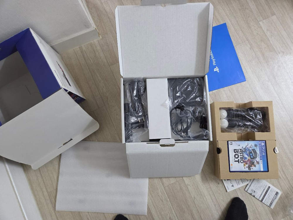 sony PS4PRO VR 메가 팩(게임4개 포함) 팝니다. 이미지