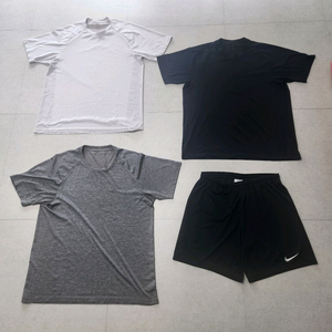 유니클로 기능성반팔 3장(2XL) + 나이키 반바지(XL) 이미지