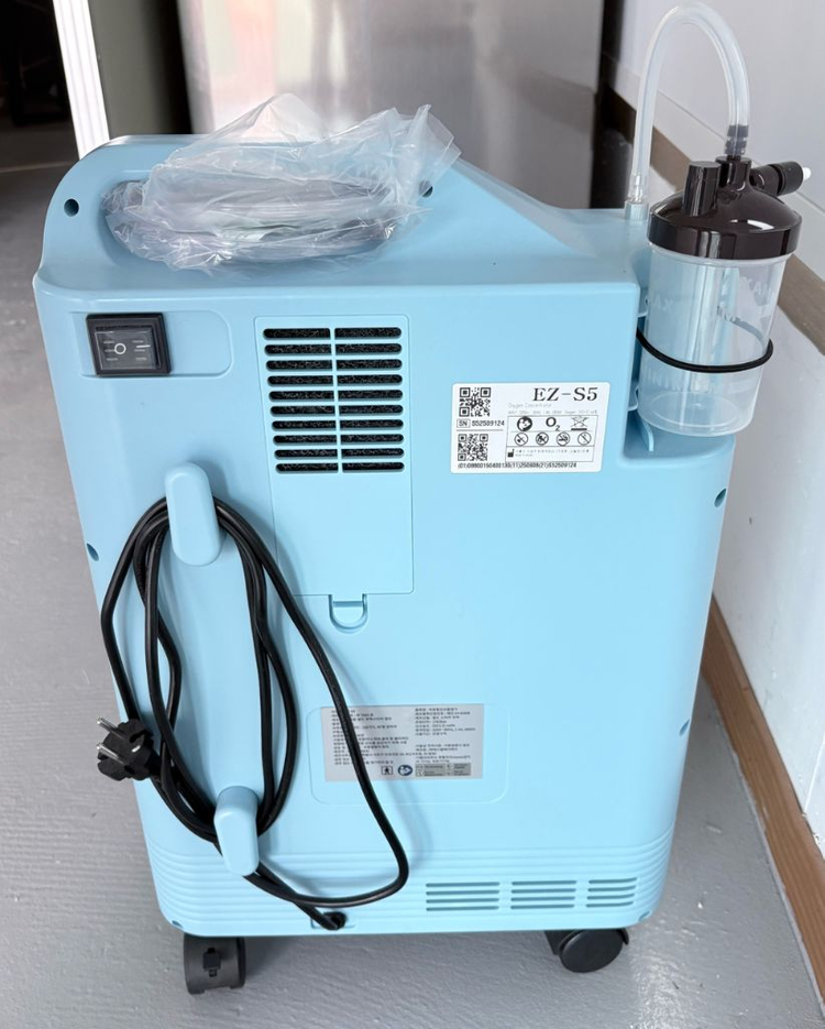 산소발생기 산소호흡기 팝니다. (사람용/애견용) 이미지