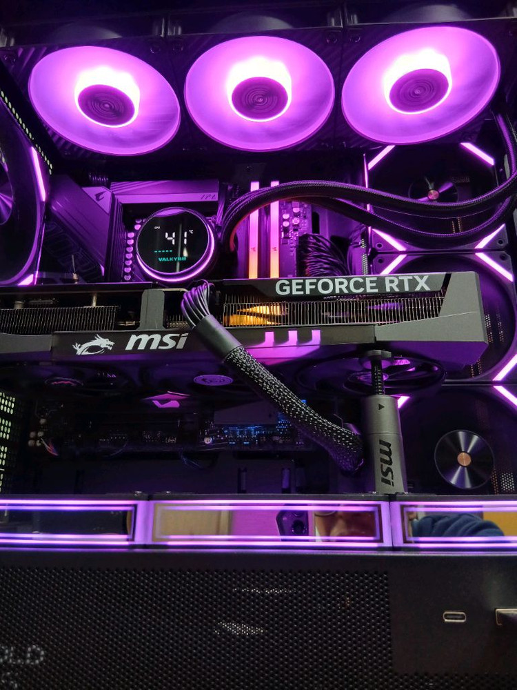 미사용 ) 9800X3D & RTX5070TI 컴퓨터 PC 판매 이미지