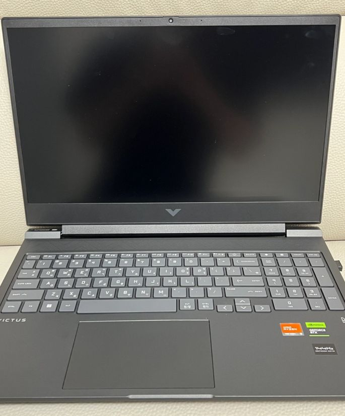 HP victus 16-s0100AX 게이밍노트북 4050 팔아요 이미지