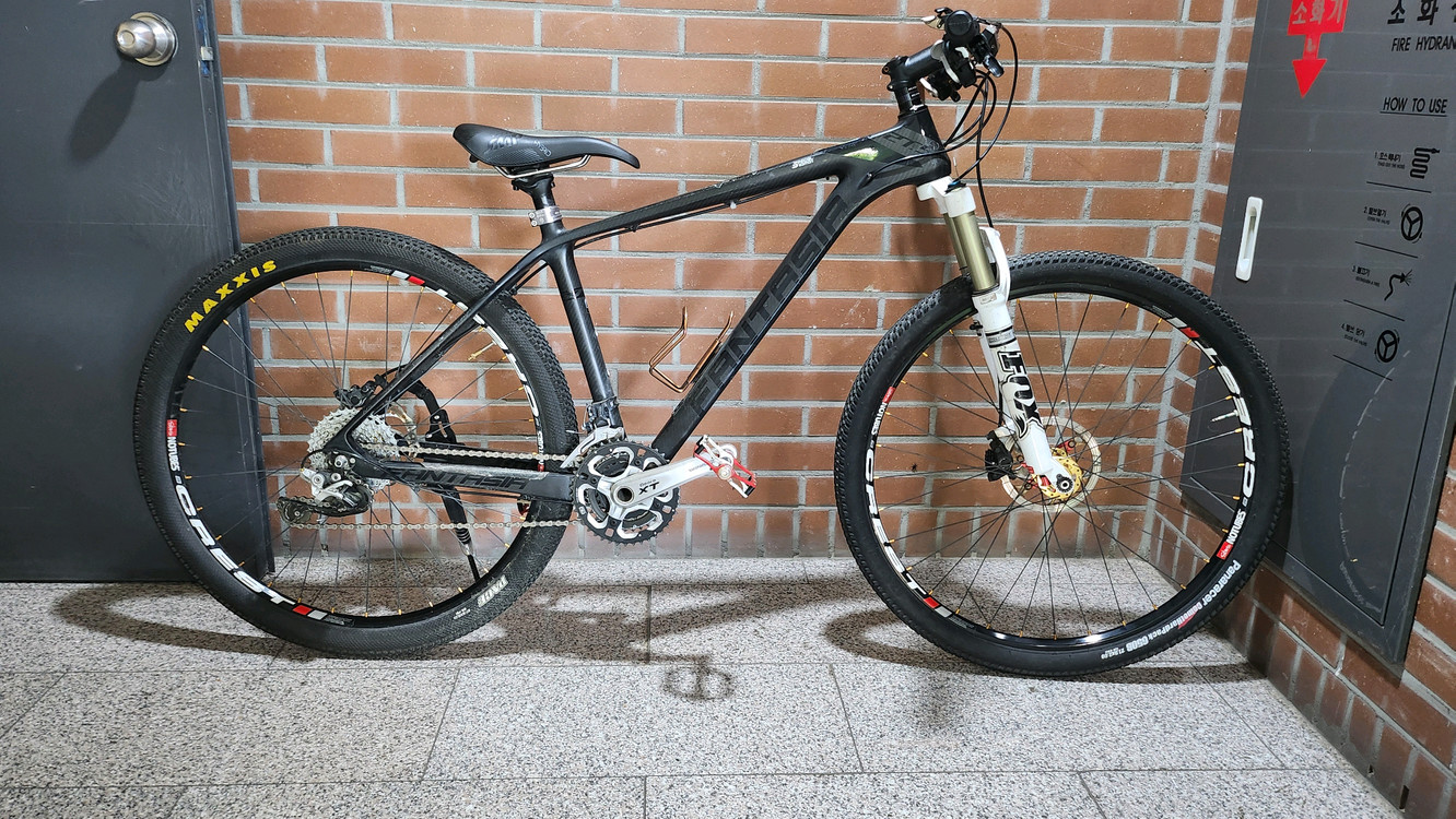 카본MTB 자전거 폭스에어샥 구동/제동XT 이미지