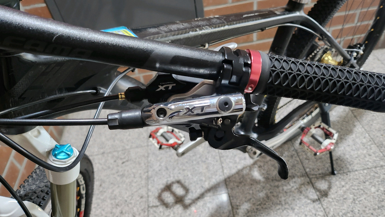 카본MTB 자전거 폭스에어샥 구동/제동XT 이미지