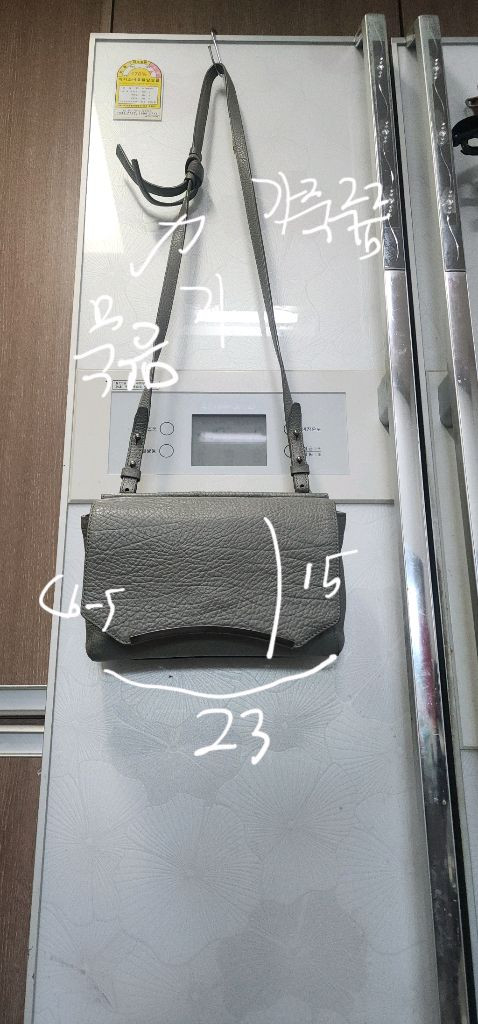 랑방컬렉션 크로스백 이미지