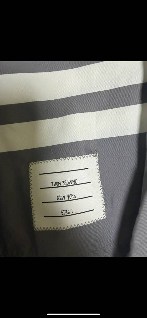 톰브라운 반바지 이미지