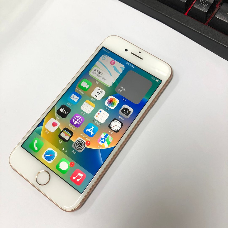 아이폰8 64GB 골드 중고폰 배터리90% 인스타 레트로감성 사진폰 286462 이미지