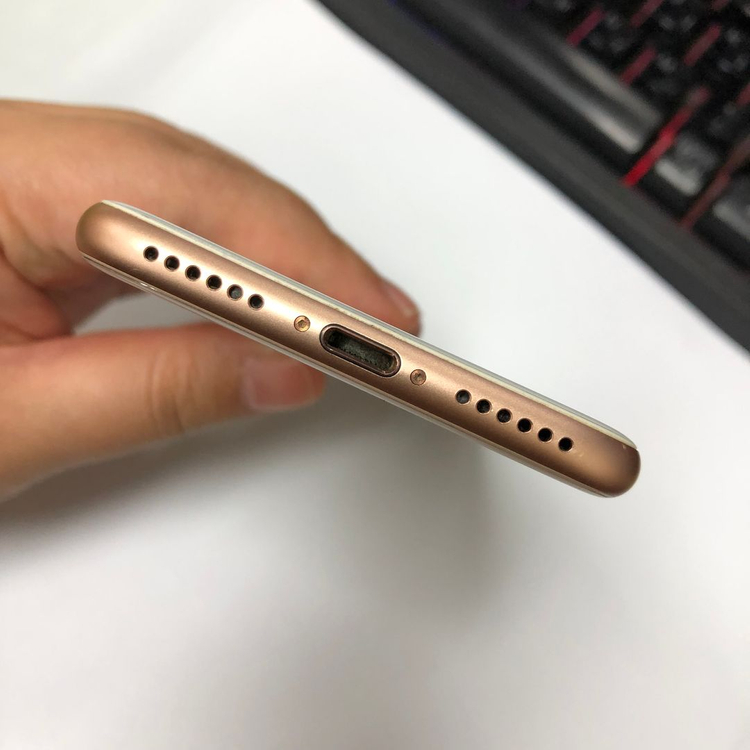 아이폰8 64GB 골드 중고폰 배터리90% 인스타 레트로감성 사진폰 286462 이미지