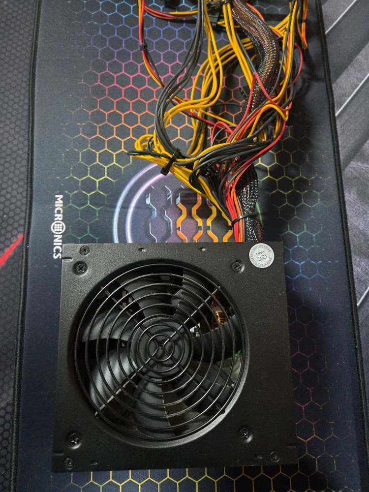 파워스테이션 정격 600w 파워서플라이 이미지