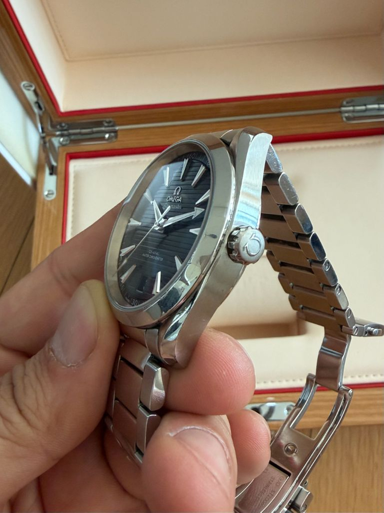 오메가 아쿠아테라 41mm 검판 풀박스 이미지