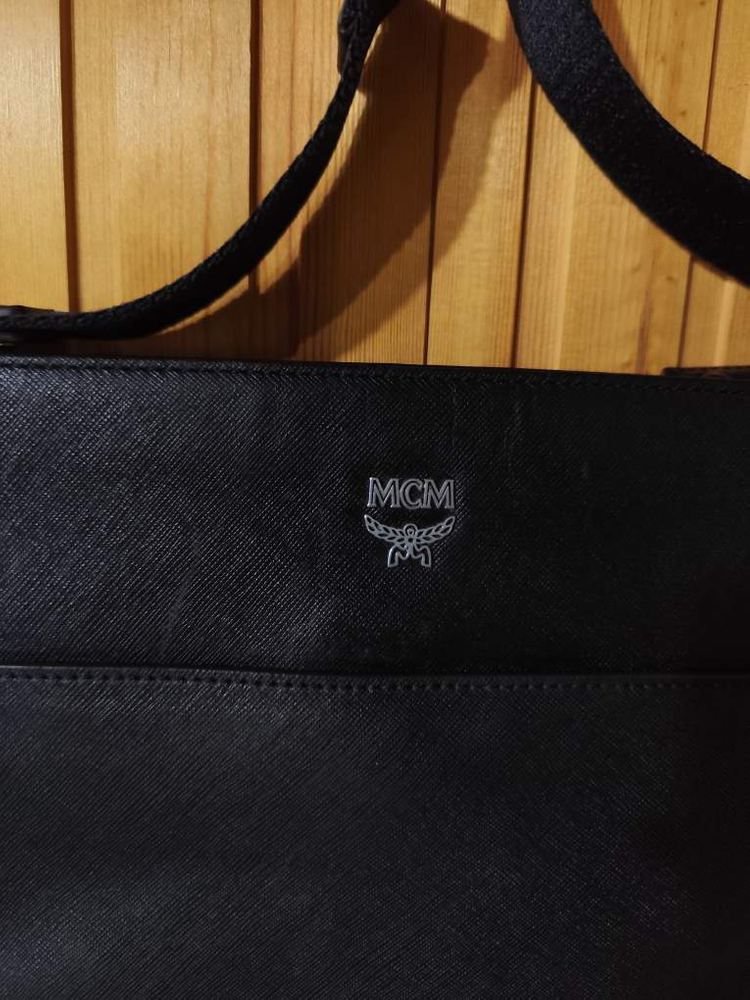 MCM 블랙 사피아노 가죽 크로스백 이미지