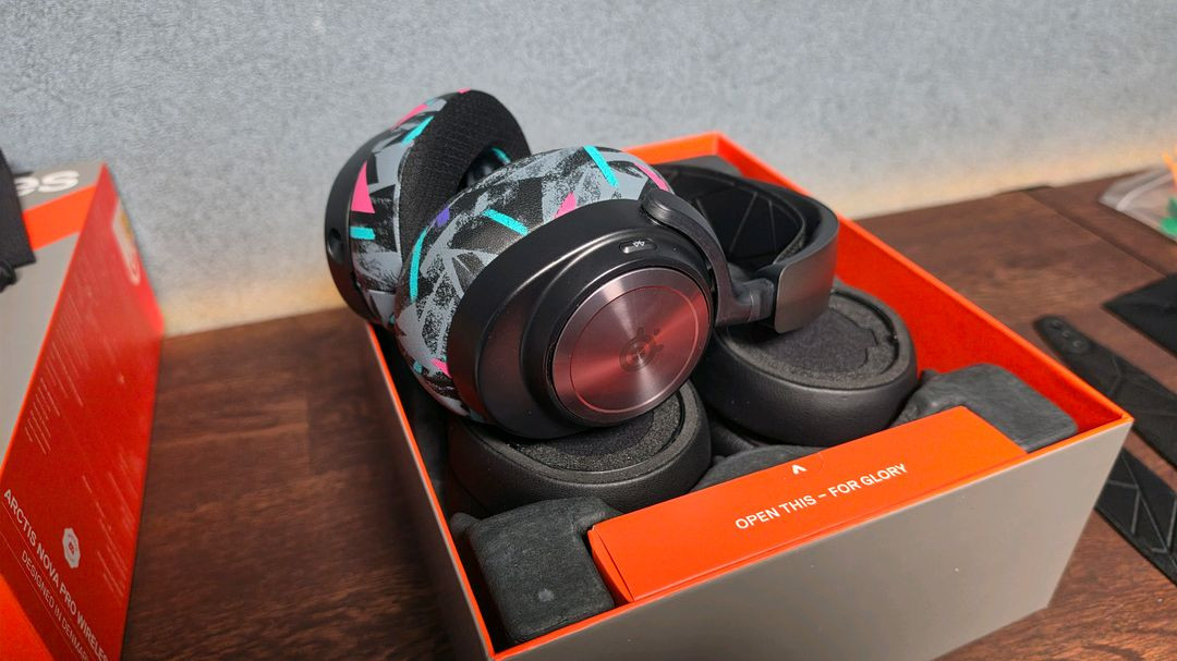 스틸시리즈 Arctis Nova Pro 노바프로 게이밍 헤드셋 이미지