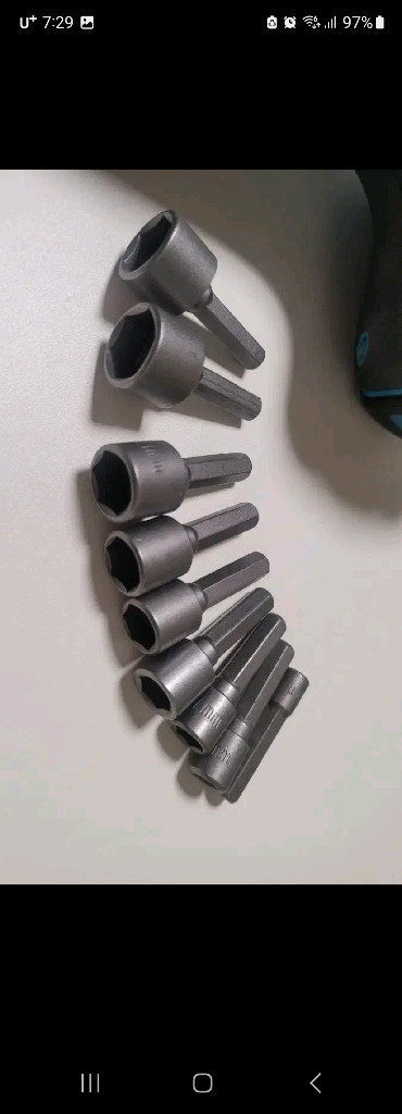 마끼타 oem 임팩드릴 임팩렌치 18V 팝니다 이미지