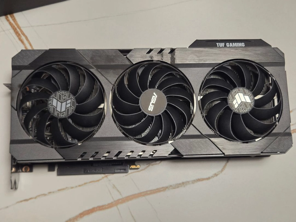 AMD 라데온 RX 6800 XT 그래픽카드 이미지