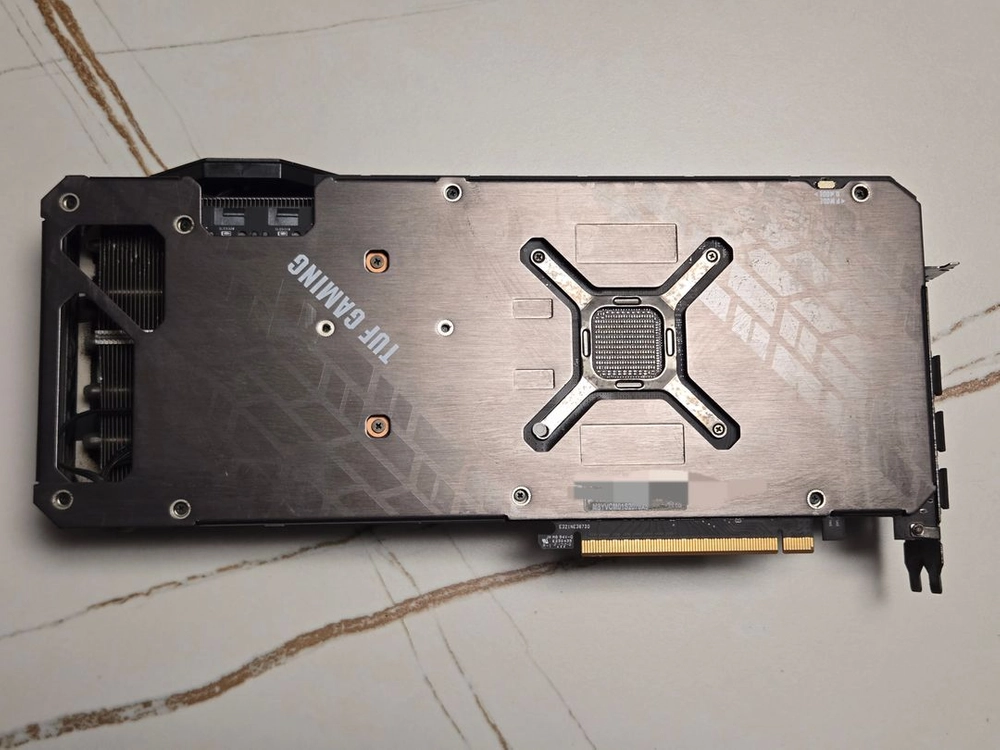AMD 라데온 RX 6800 XT 그래픽카드 이미지