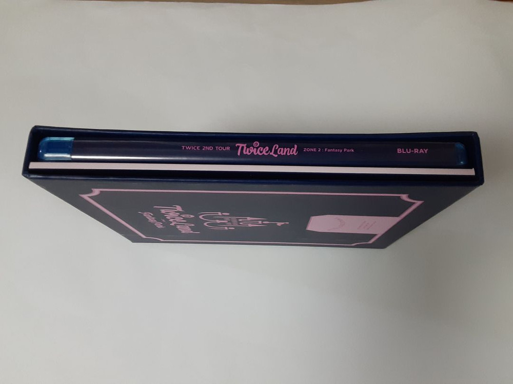 트와이스 콘서트 블루레이 2nd TOUR (2018년) 이미지