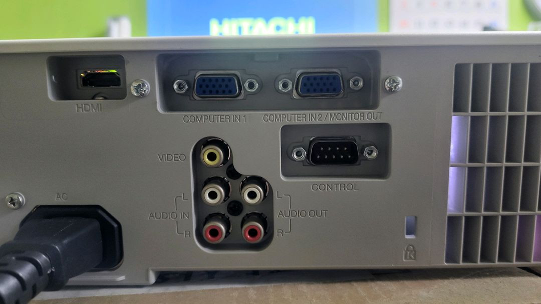 HITACHI CP-EX401 빔프로젝터 이미지