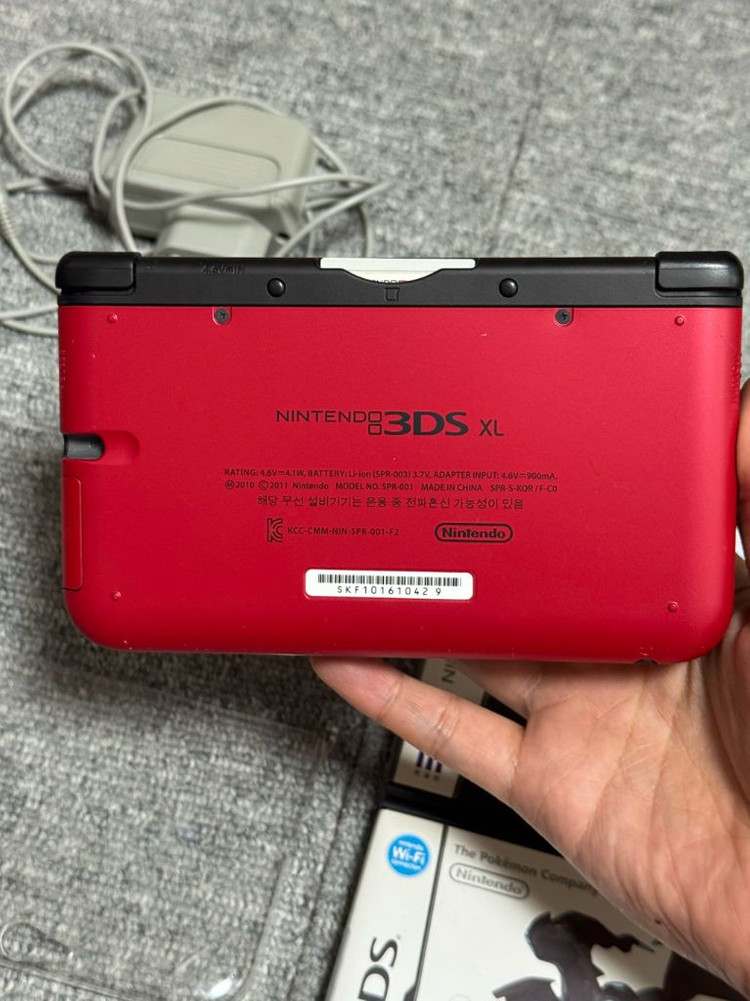 닌텐도 3DS XL 레드 한글판 구큰다수 S급 + 정품 충전기 이미지