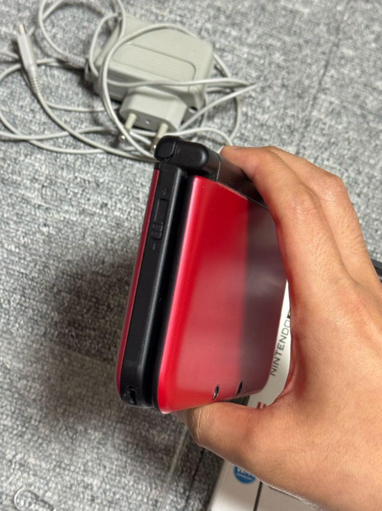 닌텐도 3DS XL 레드 한글판 구큰다수 S급 + 정품 충전기 이미지