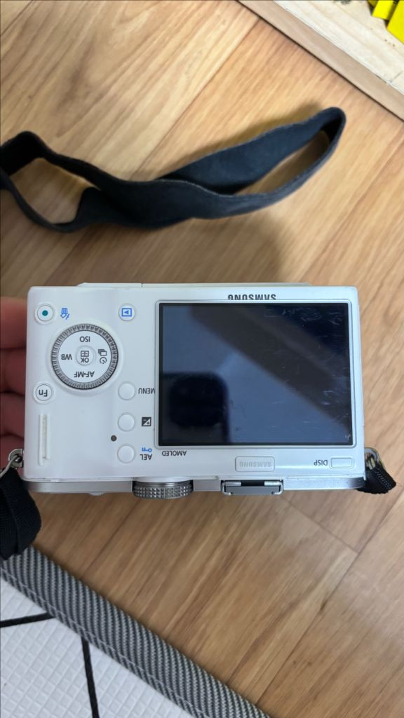삼성 NX-100 풀세트컴팩트 디지털카메라. 라이트까지 이미지
