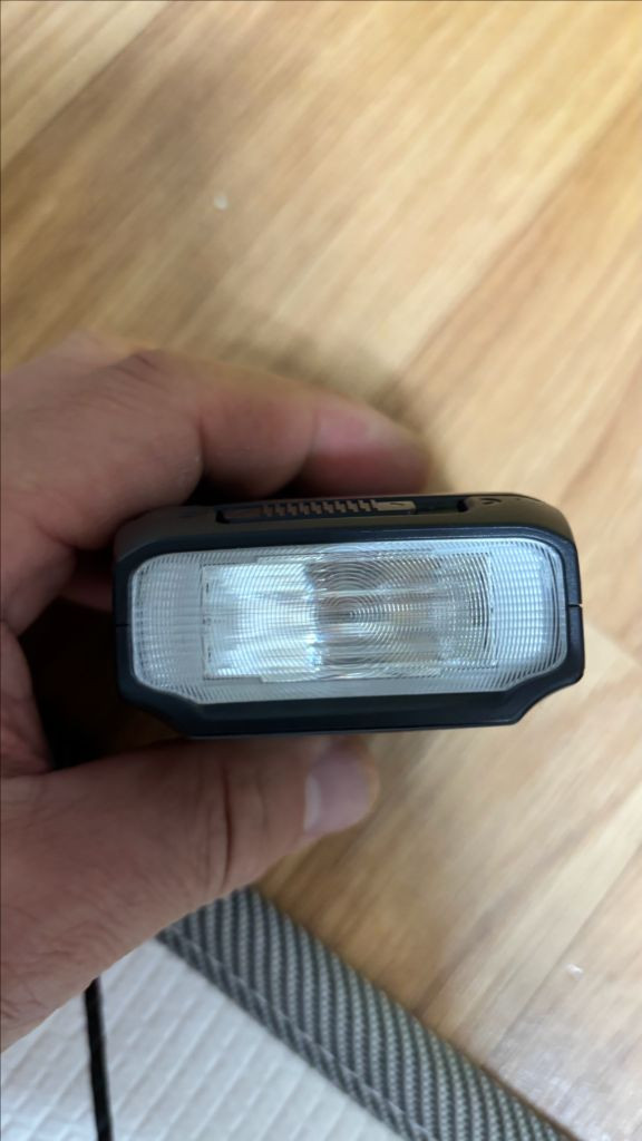 삼성 NX-100 풀세트컴팩트 디지털카메라. 라이트까지 이미지