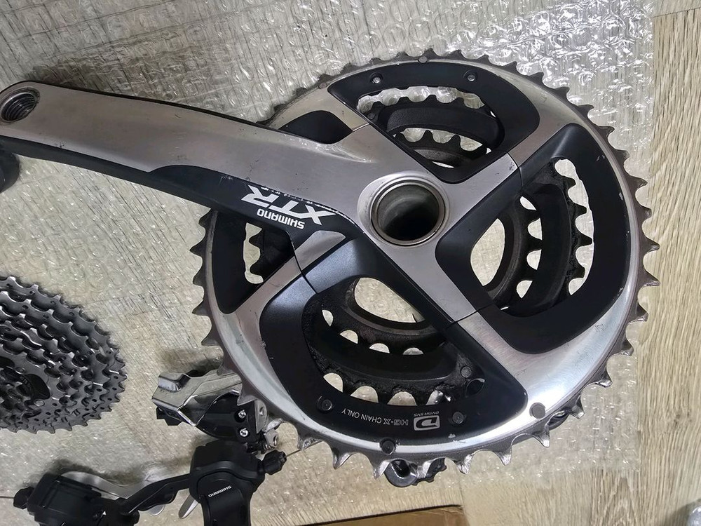 시마노 XTR + XT 30단 그룹셋 자전거 구동계 이미지