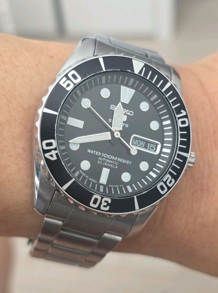 세이코 (SEIKO) 베이비스모 다이버 블랙 오토메틱 스켈레톤 백 시계 이미지