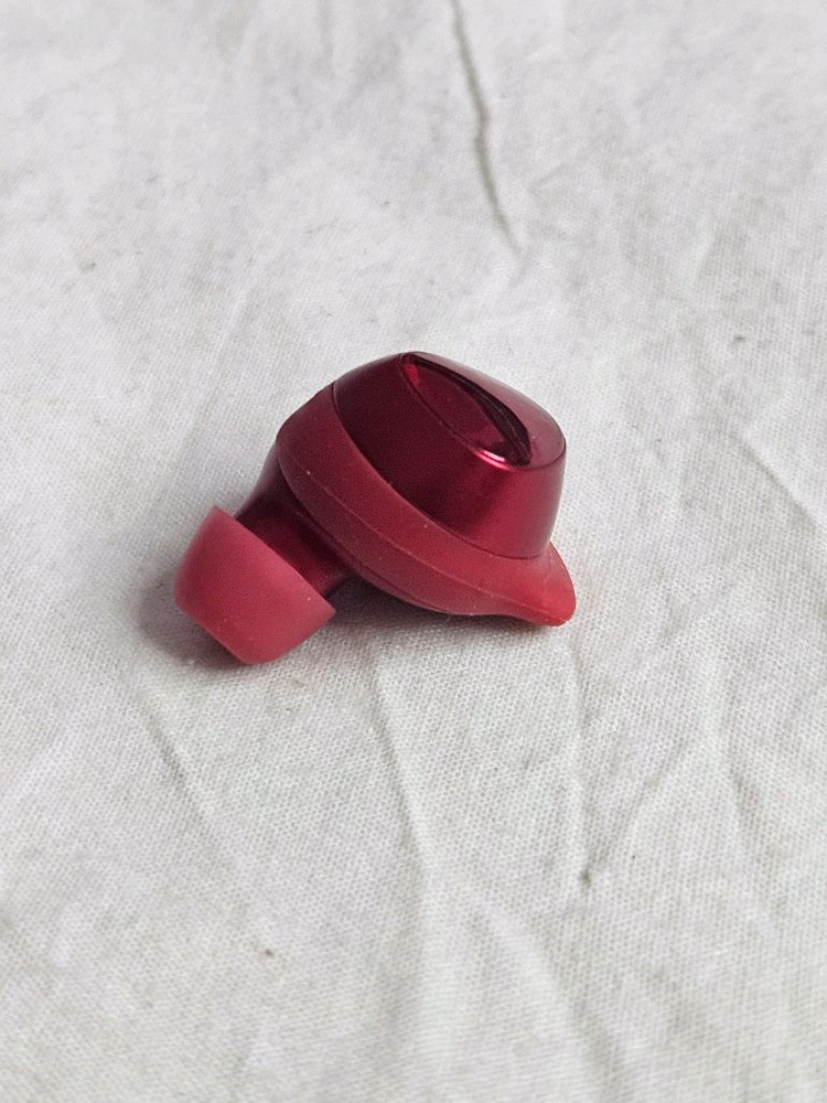 갤럭시 버즈플러스 레드 오른쪽 SM-R175 이미지