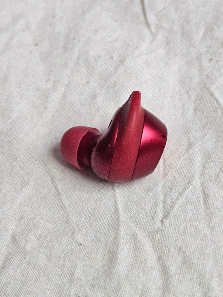 갤럭시 버즈플러스 레드 오른쪽 SM-R175 이미지