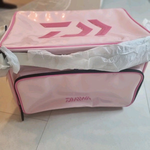 다이와 낚시가방 헤라백 3종세트 사쿠라핑크 새상품 이미지