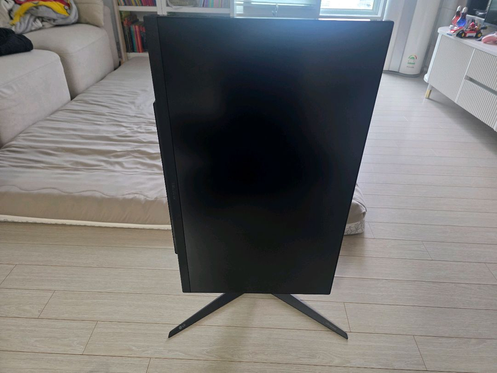 LG 울트라기어 27인치 게이밍 모니터 QHD 240hz(27GR83Q) 이미지
