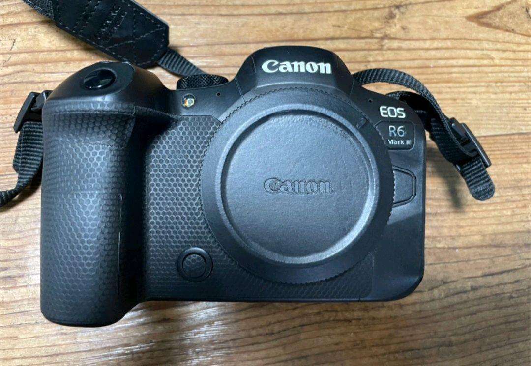 캐논 EOS R6 Mark2 풀박스 이미지