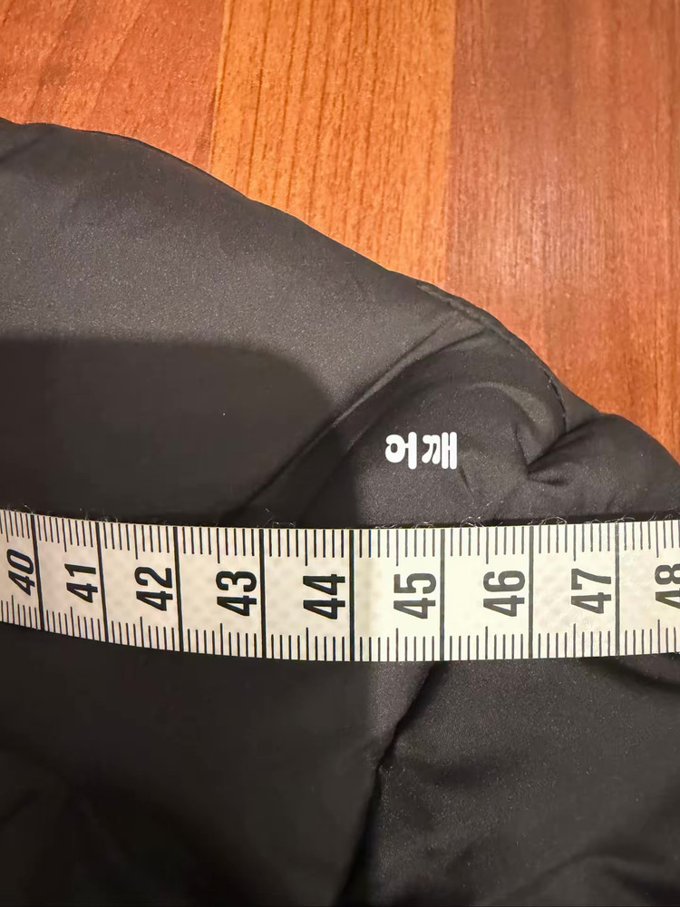 [몽클;레어] 새상품 / 경량 패딩 / 4 (약 105 사이즈) 이미지